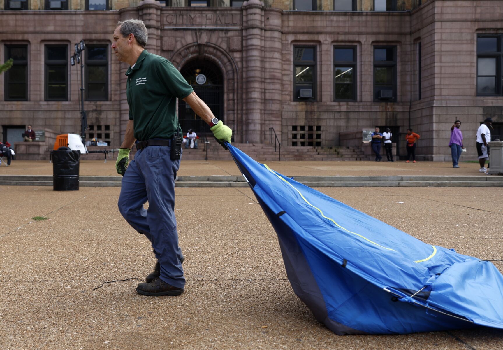 St. Louis City Hall homeless encampment cleared